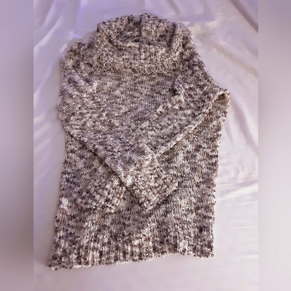 Vanity so. LG Grey sweater